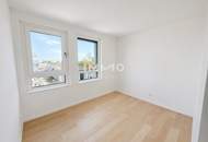 Commission-Free: Live Like You're on Holiday: Luxury Living 4th Floor