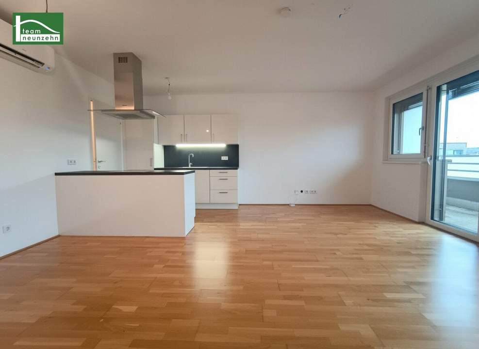 Geräumige 3-Zimmer-Wohnung im Dachgeschoss mit hochwertiger Ausstattung inklusive Klimaanlagen!