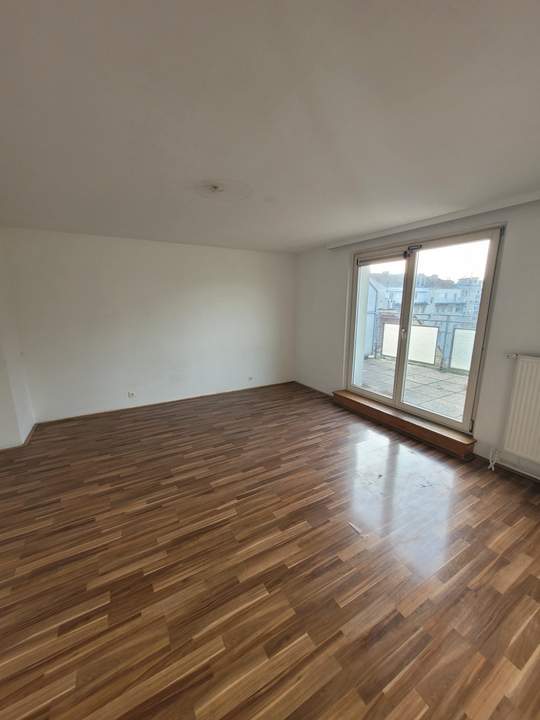 Dachterrassenwohnung beim Sonnwendviertel | Hofruhelage | Ideal für Anleger | befristet vermietet