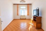 955 m² Grund mit Potenzial – Haus und Nebengebäude in Spillern