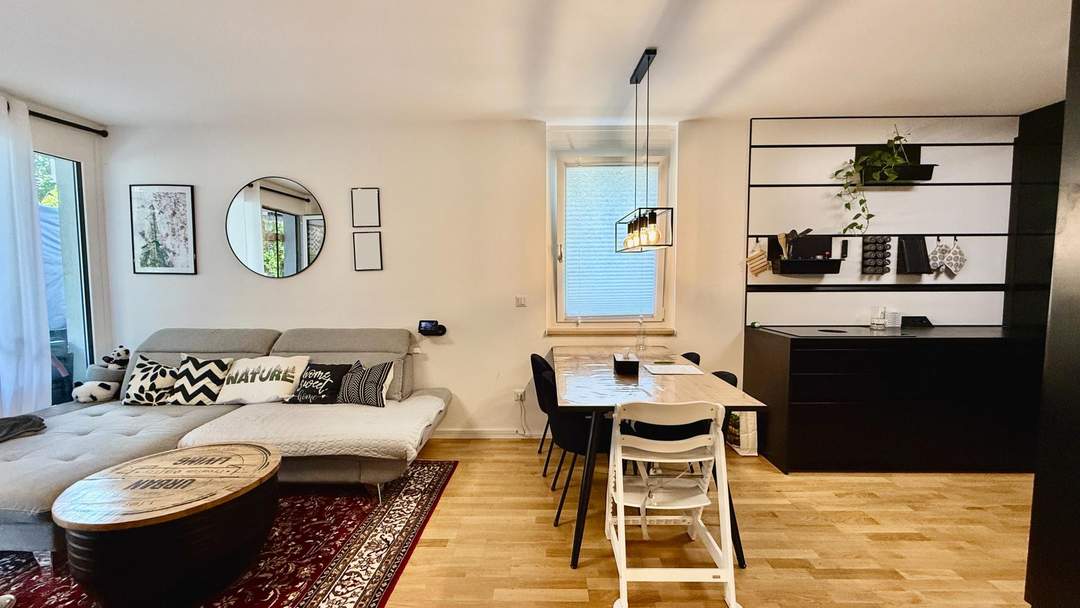 4-Zimmer-Gartenwohnung mit 100 m² Eigengarten und 25 m² Terrasse