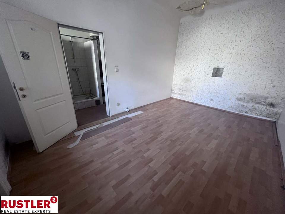 Ruhige 1-Zimmerwohnung TOP Innenstadtlage | Saniertes Altbauhaus | mit WC-Anschluss