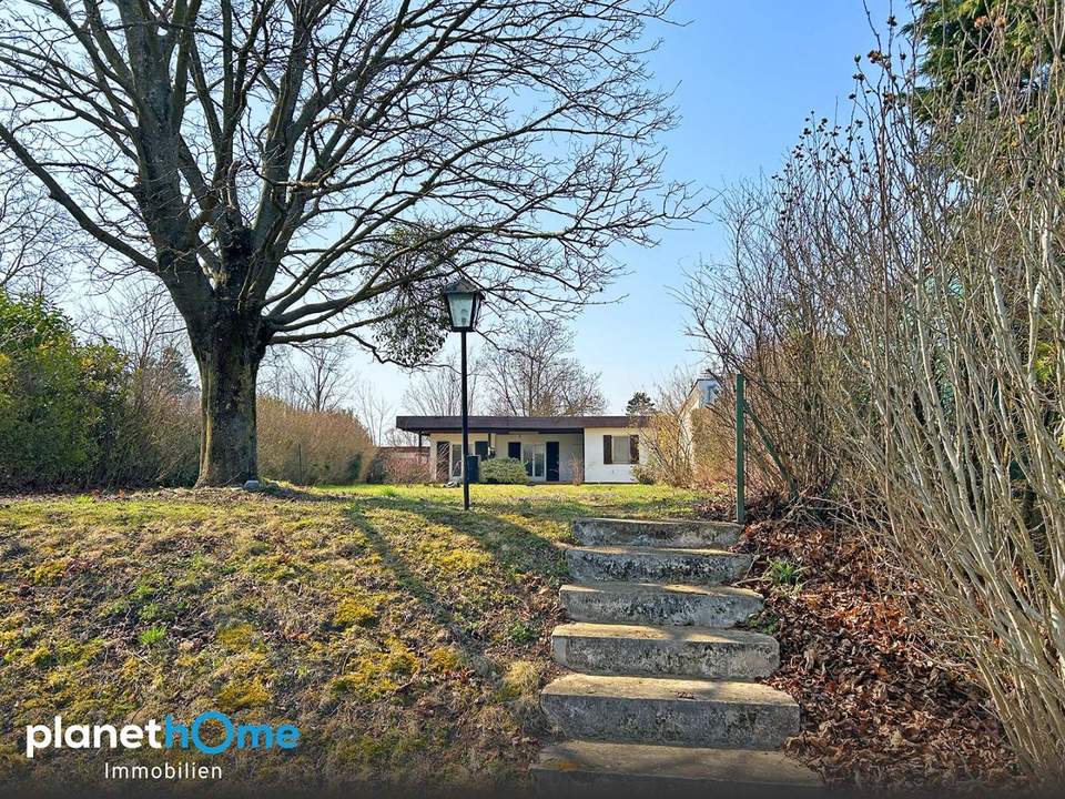 idyllisches Pachtgrundstück mit Bungalow und direktem Seezugang