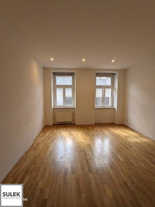 *ab August* Ruhig &amp; perfekt angebunden: 1-Zimmer-Wohnung im 3. Liftstock ***ANFRAGEN NUR ÜBER DAS KONTAKTFORMULAR***