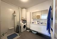 Neuwertige 2-Zimmer-Eigentumswohnung mit Südbalkon, Lift und Carport