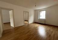 Modernes 4-Zimmer-Familienparadies: einzigartiges Bad mit Dusche & Wanne, flexible Räume und sonnige Küche mit Grünblick – frisch saniert & ab sofort bezugsfrei!