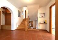 Stilvolles Einfamilienhaus mit Keller, Pool und traumhaftem Garten – Wohnen in ruhiger Lage nahe Wien