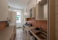 **Hannovermarkt** Renovation Opportunity: 2-Room Period Apartment with Airbnb Potential