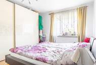 Ihre Lebenschance: Charmantes Zweifamilienhaus mit Pool & Gartenparadies!