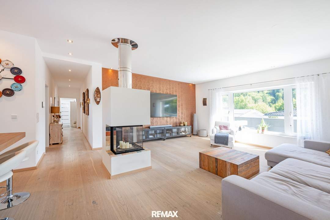 Penthouse mit großzügigen Terrassen, Garten, Jacuzzi und Gewerbefläche zur Eigennutzung/Vermietung in Oberalm