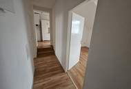 Gleich einziehen- Sonnendurchflutete, charmante Dachgeschoss Wohnung