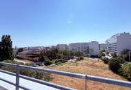 Traumblick mit 52m² Terrassenfläche!!! 4-Zimmer-Dachgeschosswohnung direkt an der U3!!!