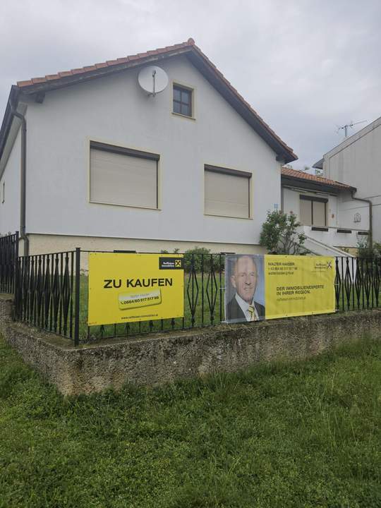 Einfamilienhaus mit Doppelgarage ruhiger Lage mit Seeblick!!