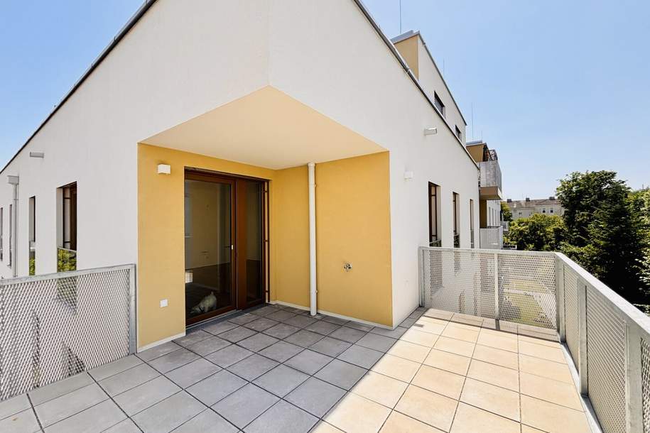 Erstbezug! Traumhafte 3-Zimmer-Terrassen-Wohnung nächst Innenstadt und Bahnhof | Tiefgaragenplatz | Herrlicher Grünblick | Ruhe des Innenhofs, Wohnung-miete, 1.299,00,€, 2700 Wiener Neustadt(Stadt)
