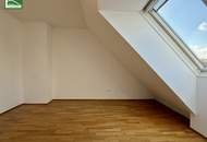 Großzügige 4-Zimmer Dachgeschosswohnung inkl. Einbauküche, Klimaanlage und sonniger Freifläche!