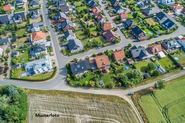 Wohnen mit Ausblick - Einfamilienhaus mit Außenanlagen auf 400 m, Gewerbeobjekt-kauf, 203.000,€, 4800 Vöcklabruck