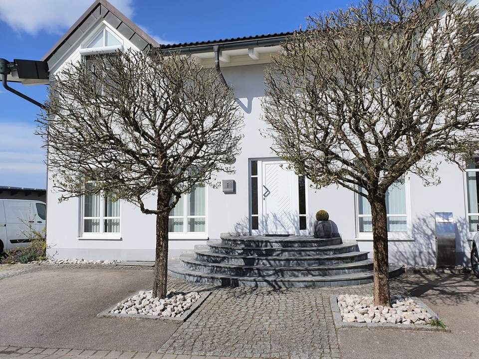 Großzügige Büro- oder Ordinationsflächen (Wahlarzt) zwischen 122 m² und 163 m²