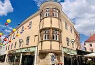 Repräsentativer Erstbezug! Bürofläche am Hauptplatz | 4 lichtdurchflutete Zimmer | Terrasse im Innenhof | Klimaanlage