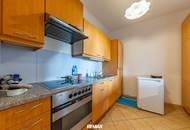 WOHNEN IM ZENTRUM! GERÄUMIGE 2 ZIMMER WOHNUNG MIT 81 m² WOHNFLÄCHE!