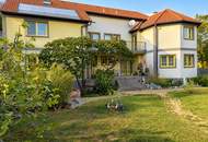 Podersdorf- Zweifamilienhaus mit Lagerhalle und Garten- viel Platz für alle!