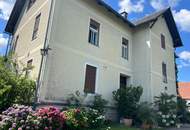 Doppelhaushälfte in herrschaftlichem Haus