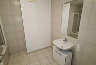 UNBEFRISTET, INNSTRASSE, sonnige 69 m2 Altbau, 2 Zimmer, Komplettküche, Wannenbad, Parketten, 2. Liftstock