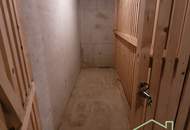 Großzügige 4 Zimmer DG-Wohnung mit Südbalkon &amp; Garage!