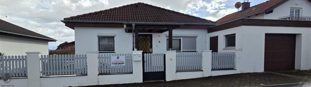 Einfamilienhaus nahe dem Badesee Steinbrunn – Wohnen mit Lebensqualität