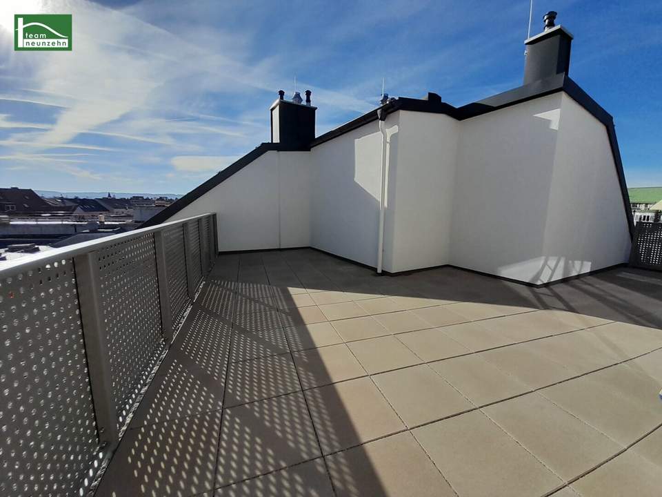 DACHGESCHOSSWOHNTRAUM inklusive Klimaanlage - geräumige 3 Zimmer-Wohnung mit 60m2 Dachterrasse
