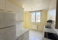 Wohnen mit Komfort und Ausblick – zentrale 2,5-Zimmer-Wohnung in Baden