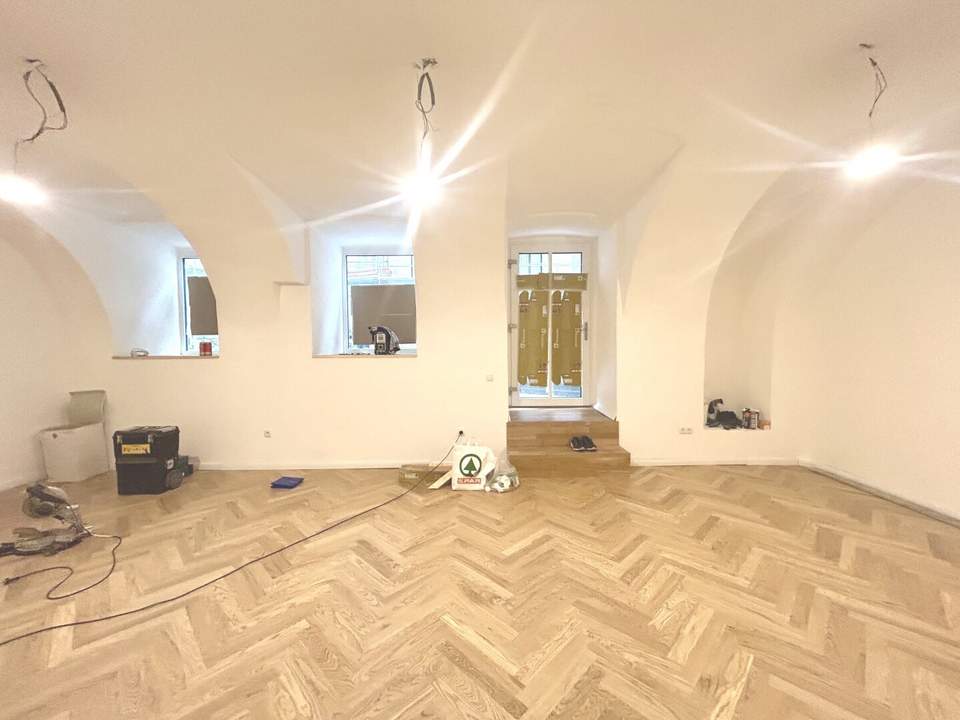 1090! Schönes Geschäftslokal langfristig zu mieten! ERSTBEZUG NACH GENERALSANIERUNG!