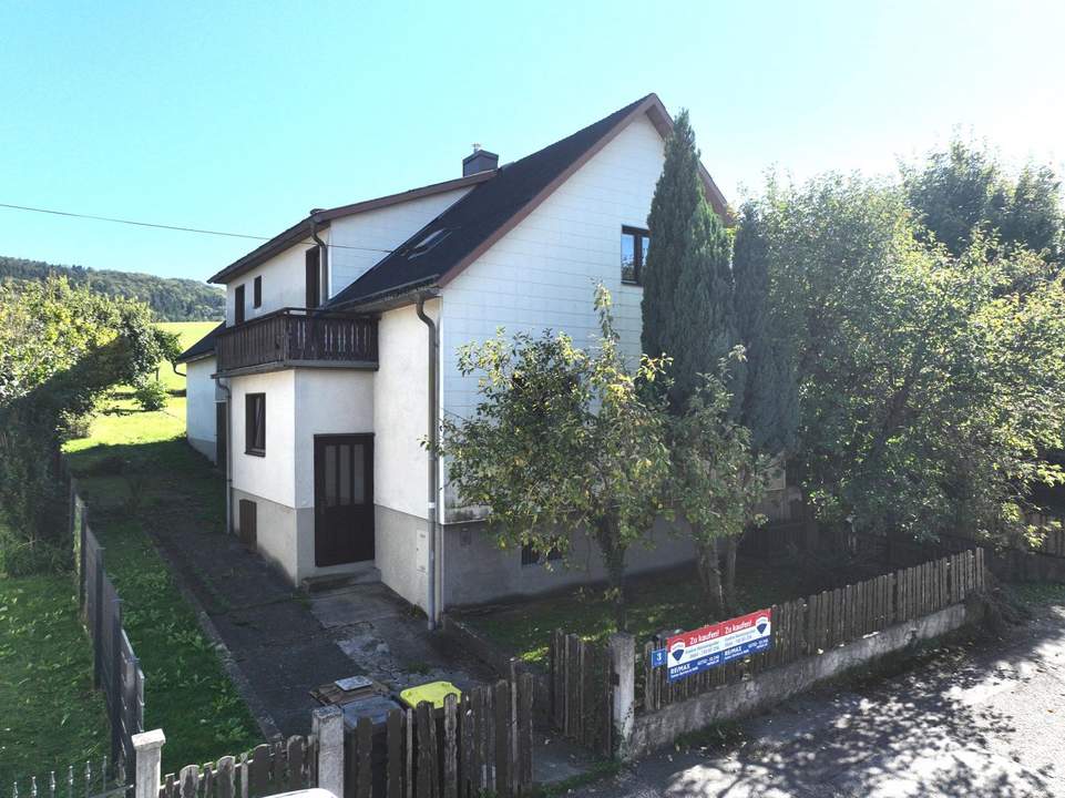 Wohnhaus mit Modernisierungspotenzial - Besichtigungstag 17. Oktober, nur mit Voranmeldung möglich!