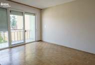 3 Wohneinheiten und ein Geschäftslokal mit vielen Lagerräumen auf 4.499m² Grund im Bauland Mischgebiet!