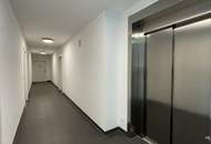 Moderne Dachgeschosswohnung, klimatisiert und gut geschnitten