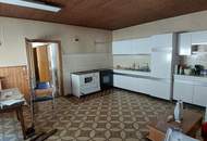 Deutsch Schützen Eisenberg: Einfamilienhaus mit großem Garten, Wirtschaftsgebäuden und Stadel !!