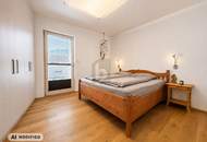 HELLE LOGGIA MIT VIEL SONNE UND PRIVATSPHÄRE, ZENTRAL GELEGEN