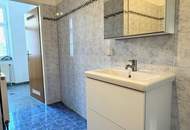 ENTZÜCKENDE MAISONETTE MIT TERRASSE IM KLASSISCHEN ALTBAU