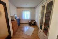 Renovierungsbedürftiges Einfamilienhaus mit Charme in sonniger Lage in Afling