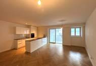 1030! Schöne 4-Zimmer DG-Wohnung mit Balkon Nähe Urania!