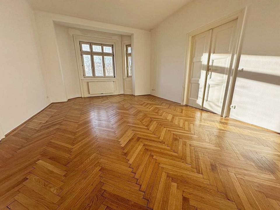 SCHÜTTELSTRASSE, PRATERCOTTAGE, 112 m2 Altbau mit Balkon, 4 Zimmer, Küche, Wannenbad, Parketten, 2. Liftstock, Donaukanal