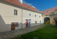 EHEMALIGES WINZERHAUS IM ZENTRUM VON LANGENLOIS