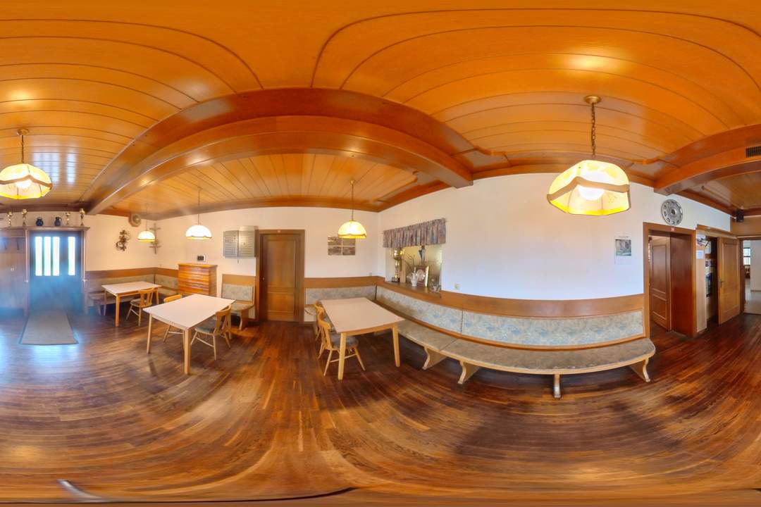 Landliebe trifft Raum zur Entfaltung: Ehemaliges Gasthaus auf 6.252 m2 Grund