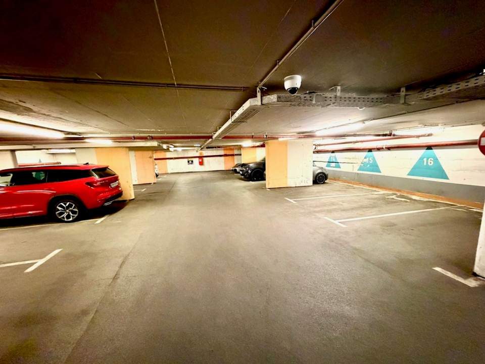 PKW-TIEFGARAGENPLÄTZE ++ in Mödling, Enzersdorfer Strasse 4
