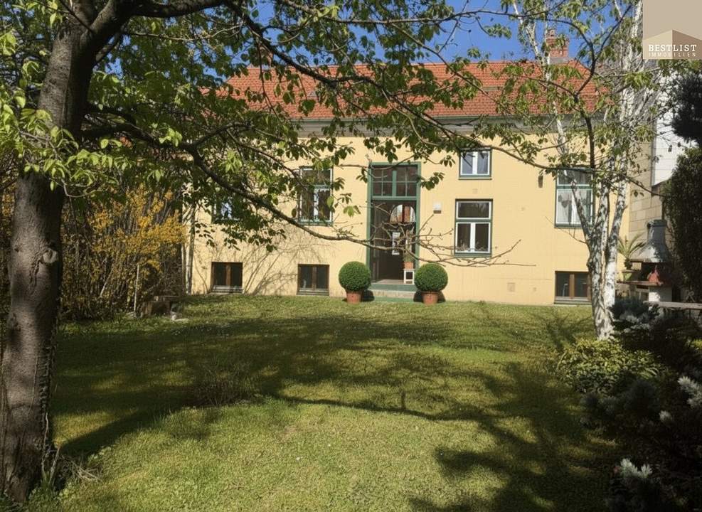 Charmantes Stadthaus in Baden – ruhige Lage mit großem Garten & Entwicklungspotenzial