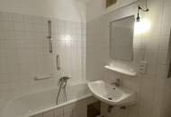 Rendite ca. 4,38 % ! Helles 1,5-Zimmer Eigentum direkt beim Waldmüllerpark! Befristet vermietet!