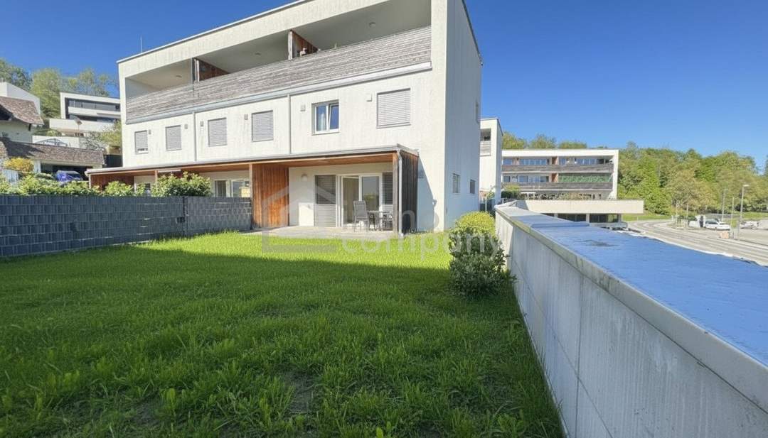 Neuwertige 2-Zi Gartenwohnung mit Terrasse &amp; Garage in Seewalchen am Attersee, 50m²,
