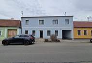 GROSSZÜGIGES LANDHAUS MIT GESCHLOSSENEM INNENHOF, WERKSTATT UND NEBENGEBÄUDEN IN PARADIESISCHER GRÜNRUHELAGE MIT MÖGLICHKEIT AUF STADEL UND KLEINE LANDWIRTSCHAFTLICHE FLÄCHE
