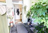 Die Gelegenheit! Entzückende Altbauwohnung mit hofseitiger Terrasse bzw. Garten + Saniertes Altbauhaus mit großem Innenhof + Beste Infrastrukur und Anbindung! Jetzt zugreifen!