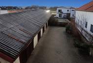 PREISREDUZIERT! Geräumiges Einfamilienhaus am Stadtrand mit Nebengebäude !