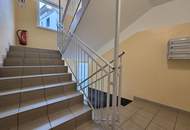 Sehr gepflegte Erdgeschoss- Hochparterre Wohnung mit großem Südbalkon und eigener Garage